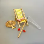Miniature Liggestol Gul og Hvidstribet, 70301y, y, yellow, solgul, efterløn, pension, otium, trække sig tilbage, gå af, senior, symbolsk, sammenklappelig, strandstol, driverliv, strand, sol, ferie, solferie, slappe af, miniature, dukkehus, dukkehusting, dukkehustilbehør, sangskjuler, symbolsk, gave, biti, ferie, solferie, dase, sydpå, udenlandsdansker, 1:12, gavekort, mini, lille, miniature, sjov,