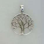 Vedhæng i Sølv - Livets Træ Yggdrasil Enkelt Stort, kd, 16773, ø 28 mm, stort, enkelt, livtræ, sølv, sølvvedhæng, vikinger, vikingesmykke, yggdrasil, ask, livstræet, vedhæng, guder, aser, gamle, fund, vikingesmykker, vikingevedhæng, ribe, domkirke, udgravninger, arkæologiske, vkingetiden, simpelt, smukt, symbolik, gave, ægte, original, museumssmykker, biti, ribe, sterling, 925
