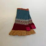 Eribé Strikkede Vanter med Åbne Fingre Bordeaux Støvgrøn, velvet, efterår. efterårsfarver, gyldne, mættede, varme, nuancer, hønsestrik, mønsterstrik, klassisk, classic, skotland, smart, flot, lækker, blød, udendørs, indendørs, håndledsvarmere, pulsvarmere, kontor, vanter, tynde, bløde, lune, lette, cykle, mobilhandsker, mønster, rød, grøn, flotte, gaveide, sort, sol, ribe, eribe, country, stil, side, adel, engelsk, skotsk, alndadel, countryside, adel, posh, stiligt, afslappet,