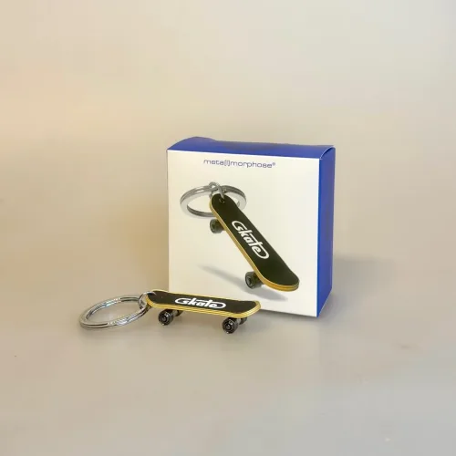 Nøglering - Skate Board , skateboard, longboard, cruise, tricks, skater, livsstil, tube, tricks, symbolsk, hipster, skateudtyr, sjov, mini, miniature, konfirmation, konfirmand, gavekort, gave, nøglering, personlig, skate, bane, biti, ribe