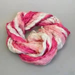 Twistet Silketørklæde 90150 Rosa Nuancer, monaco, salto, sandvasket, vasket, silke, lyse, rosa, farver, nuancer, tone-i-tone, feminint, lyserød, pink, rosa, rosebud, feminin, dæmpet, snoet, krøllet, crash, ren, ægte, 100%, silke, silketørklæde, aflangt, tonet, koloreret, akvarel, tone-i-tone, ensfarvet, farvespil, sporty, elegant, smart, moderne, flot, lækkert, kvalitet, eksklusivt, damer, gave, gaveide, nordisk, stil, design, grønne, turkis, petrol, klædeligt, dansk, sjal, biti, ribe