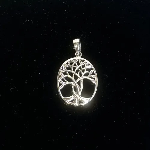 Vedhæng Sølv - Livets Træ Yggdrasil Ovalt Tredelt Stamme, yggdrasil, livets træ, livstræet, tredelt, tre, rødder, stamme, skæbnegudinder, norner, magisk, treenighed, KD, ovalt, træ, vedhæng, vikingesmykke, asketræ, aser, freja, ydun, vikinger, vikingesmykker, museumssmykke, fund, udgravninger, grav, nordiske, kopismykke, ægte, original, danefæ, dansk, historiske, smykker, sølv, sterling, biti, ribe