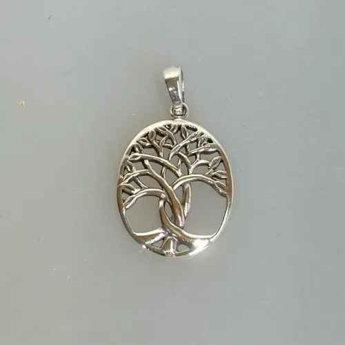 Vedhæng Sølv - Livets Træ Yggdrasil Ovalt Tredelt Stamme, yggdrasil, livets træ, livstræet, tredelt, tre, rødder, stamme, skæbnegudinder, norner, magisk, treenighed, KD, ovalt, træ, vedhæng, vikingesmykke, asketræ, aser, freja, ydun, vikinger, vikingesmykker, museumssmykke, fund, udgravninger, grav, nordiske, kopismykke, ægte, original, danefæ, dansk, historiske, smykker, sølv, sterling, biti, ribe