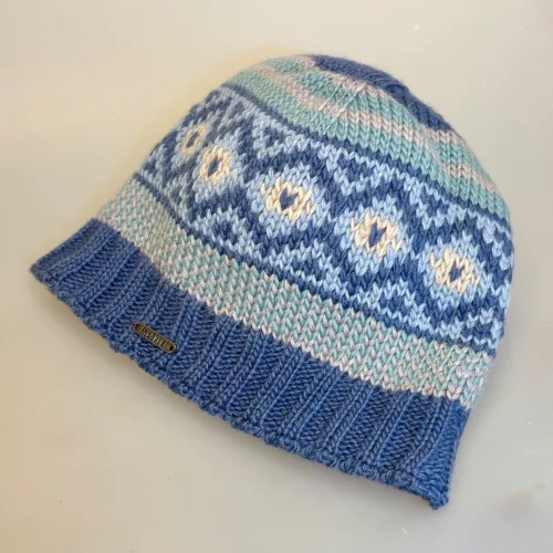 Hue i Uld med Bomulds Foer - Shoma Blå Farver, 2, 21563, blue, denimblå, jeansblå, dueblå, støvet blå, lyseblå, dæmpet, outdoor, vandring, foret, med for, behagelig, åndbar, udendørsliv, tømrer, gartner, julegave, ide, unisex, ulden, uld, uldhue, uldhat, strikhue, strikket, hue, hat, ren, uld, strikhat, vinterhue, med foer, bomuld, fleece, økologisk, bæredygtig, holdbar, miljøvenlig, miljøbevidst, herrehue, herrestrik, damehue, unisex, model, tidsløs, anvendelig, klassisk, lækker, kvalitet, fairtrade, håndstrikket, hjemmestrikket, luksus, smart, hipster, hip, moderne, drenge, piger, pigehue, drengehue, accessoires, tilbehør, gave, gaveide, efterår, 2025, windstopper, vindtæt, klør ikke, kradser ikke, merino, lambswool, biti, ribe, moshiki,