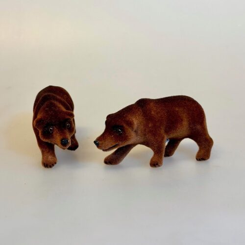 Klassisk Bjørn - Brun Velour, bamse, bamsefar, bamsebjørn, baer01, retro, velour, retro, vilde, dyr, danske, trøffelsvin, trøfler, skovens, dyr, skov, gris, pumba, vortesvin, 1960'erne, original, sjov, gave, symbolsk, gaveide, jul, efterår, skovtema, stilleben, biti, ribe,
