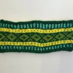 Pandebånd Uld med Fleecefoer - Grønne Farver, G, oliven, tone-i-tone, 10126, FG HB, pandebånd, uldent, uldstrik, uldpandebånd, mønster, mønsterstrikket, chunky, borter, mønsterborter, hønsestrik, chunky, tykt, fedt, varmt, smart, sporty, cool, cykle, outdoor, friluft, friluftsliv, camping, vandre, ferie, vinter, efterår, tilbehør, varme, ører, blødt, kradser ikke, foret, flot, hjemmestrikket, billigt, tilbud, lækker, kvalitet, gave, gaveide, julegave, unge, piger, dreng, dame, smart, klædeligt, særligt, biti, ribe, fåreuld, tykke, pinde, jagt, khaki,