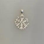 Sølv Vedhæng Vegvisir Åben, 311-13, vegvisir, amulet, vejviser, kompas, vikingekompas, stifinder, beskytter, held, lykke, hjælper, symbolsk, magisk, tegn, heksetegn, runestav, vikingesmykke, museumssmykke, ægte, original, ren, sølv, sterling, vedhæng, halskæde, smykke, sølvsmykke, gaveide, konfirmation, rejser, student, rejseamulet, lykkebringende, unge, biti, ribe, verdensrejse, ud, i, verden,