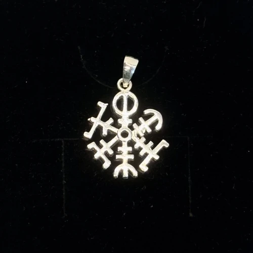 Sølv Vedhæng Vegvisir Åben, 311-13, vegvisir, amulet, vejviser, kompas, vikingekompas, stifinder, beskytter, held, lykke, hjælper, symbolsk, magisk, tegn, heksetegn, runestav, vikingesmykke, museumssmykke, ægte, original, ren, sølv, sterling, vedhæng, halskæde, smykke, sølvsmykke, gaveide, konfirmation, rejser, student, rejseamulet, lykkebringende, unge, biti, ribe, verdensrejse, ud, i, verden,