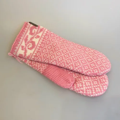 Strikkede Luffer Uld med Bomuldsfoer - Asala Rosa, to- farvet, rosa, lyserød, pastelrosa, norsk, nordisk, folklore, tradition, island, strik, design, gamle, mønstre, forarbejdet, asala, 2, 21574, pink, sæt, matcher, feminin, yndige, søde, pigevanter, damevanter, dameluffer, damevanter, vintervanter, uld, uldne, uldstrik, hjemmestrikkede, håndarbejde, håndstrikkede, med foer, forede, vindstopper, wondstopper, økologisk, bomuld, merino, bløde, varme, smarte, kvalitet, lækre, særlige, fine, flotte, moderne, nordisk, design, mønster, mønsterstrik, strikluffer, strikhandsker, strikvanter, mittens, feustlinge, vintervanter, cykel, skiferie, tilbehør, gave, gaveide, julegave, norsk, island, kradser ikke, klør ikke, behagelige, biti, ribe, vadehavet, marsken, pastelfarver,