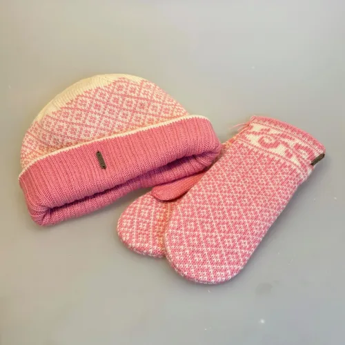 Uld Hue Vendbar 4-i-en Asala Rosa, Strikkede Luffer Uld med Bomuldsfoer - Asala Rosa, to- farvet, rosa, lyserød, pastelrosa, norsk, nordisk, folklore, tradition, island, strik, design, gamle, mønstre, forarbejdet, asala, 2, 21574, pink, sæt, matcher, feminin, yndige, søde, pigevanter, damevanter, dameluffer, damevanter, vintervanter, uld, uldne, uldstrik, hjemmestrikkede, håndarbejde, håndstrikkede, med foer, forede, vindstopper, wondstopper, økologisk, bomuld, merino, bløde, varme, smarte, kvalitet, lækre, særlige, fine, flotte, moderne, nordisk, design, mønster, mønsterstrik, strikluffer, strikhandsker, strikvanter, mittens, feustlinge, vintervanter, cykel, skiferie, tilbehør, gave, gaveide, julegave, norsk, island, kradser ikke, klør ikke, behagelige, biti, ribe, vadehavet, marsken, pastelfarver,