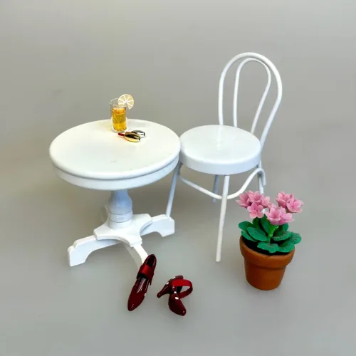 Miniature Læbestift, make up, 5932, sæt, 2 stk.., sminke, kosmetik, dame, kvinde, smukkesere, kosmetolog, sjov, sangskjuler, ansigtsbehandling, wellness, beauty, salon, hudpleje, sangskjuler, gavekort, symbolsk, gave, nisser, nisseting, nissedør, 1:12, miniature, småting, ting til, nisser, dukkehus, dukkehusting, biti, ribe, titanias, palads