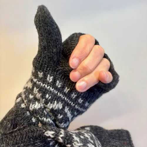 Strikkede Luffer Uld med Klap - Koks Grå, koksgrå, mørkegrå, sort, herrer, mænd, adeep, klap, muffedisse, herrevanter, strikvanter, herreluffer, strikluffer, vinter, luffer, vanter, cykle, 21747, biti, ribe, håndstrikkede, uld, økologisk, bomuld