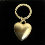 Hjerte Nøglering - Guld Hjerte, mat, guld, guldhjerte, et hjerte af guld, kærlighed, nøglering, symbolsk, gave, kæreste, amulet, lækker, julegave, valentines, nyttig, anvendelig, flot, kvalitet, biti, ribe,