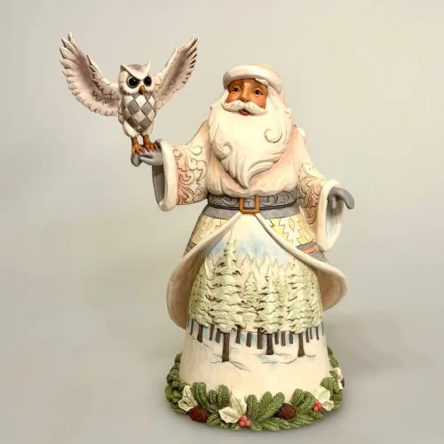 Jim Shore Heartwood Creek 23,5 cm Julemand med Ugle, santa with owl, white woodland, santa, julemand, hvid, winterworld, sneugle, hedwig, træsnit, træfigur, særlig, jim shore, heartwood creek, håndlavet, unik, samler, julemandsfigur, udskåret, biti, ribe