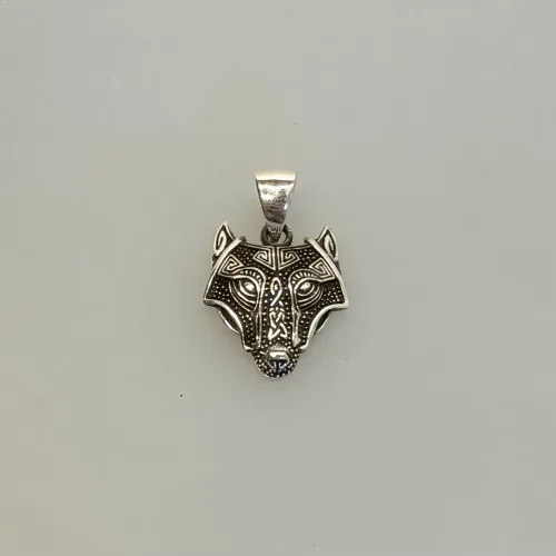 Vikingevedhæng i Sølv - Fenris Ulvehoved Ornamenteret, amulet, ulv, ulvemotiv, fenris, fenrisulven, vikinger, vikingesmykker, keltisk, evigheden, museumssmykker, kopi, smykker, vedhæng, sølv, biti, ribe