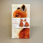Viskestykke Bomuld med Tryk - Ræveunger, ræve, hvalpe, fox friends, ræveunge, rød, fox, mikkel, maluu, dyr, natur, vilde, dansk, fauna, akvarel, smukt, lækkr, kvalitet, gave, gaveide, praktisk, nyttig, sød, køkken, ting, tekstiler, moderne, biti, ribe