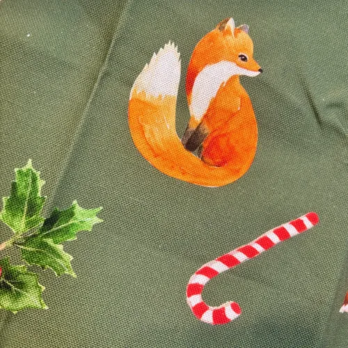 Viskestykke Bomuld med Tryk - Skovens Dyr Jul, sugarcane, slikstok, juleviskestykke, jul i skoven, bambi, egern, ræv, hjort, rådyr, dådyr, kristorn, lækkert, gave, gaveide, viskestykke, køkken, biti, ribe, akvarel, maluu,