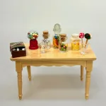 Miniature Chokoladeæske, Miniature Glas med Bolchestænger Sort Hvid, slikbutik, slik, chokolade, bolcher, bland selv slik, symbolsk, gavekort, gave, slikmund, sjov,, Miniature Pilleglas Klart, bonbonniere, slikglas, slikkrukke, krukke, glaskrukke, 1:12, miniature, 5924, klart, tomt, sygehus, læge, doktor, sygeplejeske, Mikroskop miniature ,Reagensglas kolber miniature ,laboratorie, laboratorieudstyr, Morter messing miniature, mini, miniaturer, dukkehus, dukkehuset, nisser, til nisser, nisserne, nissebo, nissedør, naturvidenskab, forsker, sangskjuler, apotekerglas, apotekerkrukke, sætterkasse, sættekasse, sættekasseting, samler, små, ting, biti, ribe, kemi, farmaceut, apotek, apoteker, patient,