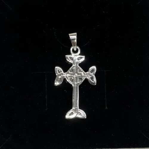 Vedhæng i Sølv Lendalfoot Kors Lille, kd, 98369, evighed, uendelighed, kors, sølvkors, vikingekors, vikinger, vikingetid, keltertid, keltisk mønster, fund, sølvkors, sølvvedhæng, ægte, original, oprindelig, gammelt, kopi, kopismykke, museumssmykke, ribe, biti