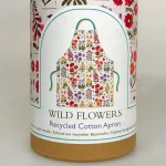 Forklæde i Bomuld med Tryk - Vilde Blomster, grøftekant, bio, miljø, blomster, natur, vild med vilje, biodiversitet, insekter, praktisk, flot, nyttigt, gave, gaveide, frisk, farveglad, bomuld, bæredygtigt, genanvendt, miljøvenlig, apron, rex, london,