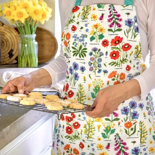 Forklæde i Bomuld med Tryk - Vilde Blomster, grøftekant, bio, miljø, blomster, natur, vild med vilje, biodiversitet, insekter, praktisk, flot, nyttigt, gave, gaveide, frisk, farveglad, bomuld, bæredygtigt, genanvendt, miljøvenlig, apron, rex, london,
