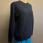 Harley of Scotland - Dame Pullover Superfine Lambswool Cosmos, midnatsblå, mørkeblå, marine, navy, elegant, cashmere, superfine, ekstra, blød, luksuriøs, kvalitet, angora, smørblød, kort, dame, model, klædelig, holdbar, klassisk, smagfuld, underspillet, skøn, kradser ikke, ensfarvet, meleret, farvespil, skotsk, skotlnd, strik, tynd, lun, indendørs, strik, trøje, sweater, pullover, rund hals, smart, sporty, posh, design, biti, ribe,