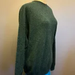 Harley of Scotland - Dame Pullover Superfine Lambswool Lugano, damestrik, damesweater, damepullover, grøn, petrol, petroleumsgrøn, elegant, cashmere, superfine, ekstra, blød, luksuriøs, kvalitet, angora, smørblød, kort, dame, model, klædelig, holdbar, klassisk, smagfuld, underspillet, skøn, kradser ikke, ensfarvet, meleret, farvespil, skotsk, skotlnd, strik, tynd, lun, indendørs, strik, trøje, sweater, pullover, rund hals, smart, sporty, posh, design, biti, ribe,