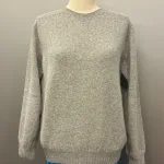 Harley of Scotland - Dame Pullover Superfine Lambswool Lysegrå, grå, flannel, grey, silver, sølvgrå, ensfarvet, alsidig, holdbar, tidløs, damestrik, damesweater, damepullover, grøn, petrol, petroleumsgrøn, elegant, cashmere, superfine, ekstra, blød, luksuriøs, kvalitet, angora, smørblød, kort, dame, model, klædelig, holdbar, klassisk, smagfuld, underspillet, skøn, kradser ikke, ensfarvet, meleret, farvespil, skotsk, skotlnd, strik, tynd, lun, indendørs, strik, trøje, sweater, pullover, rund hals, smart, sporty, posh, design, biti, ribe,