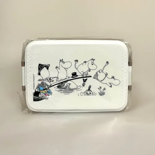 Madkasse - Dobbelt med Klemmer Mumi Bader i Søen, 6110, vatten, bad, drenge piger, voksne, drengemadkasse, pigemadkasse, mumitroldene, mumimor, mumifar, mumihuset, mumidalen, tove jansson, skole, børnehave, job, arbejde, frikost, madkasse, rummelig, miljørigtig, madpakke, medbragt, middagspausen, biti, ribe