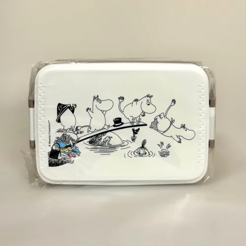 Madkasse - Dobbelt med Klemmer Mumi Bader i Søen, 6110, vatten, bad, drenge piger, voksne, drengemadkasse, pigemadkasse, mumitroldene, mumimor, mumifar, mumihuset, mumidalen, tove jansson, skole, børnehave, job, arbejde, frikost, madkasse, rummelig, miljørigtig, madpakke, medbragt, middagspausen, biti, ribe