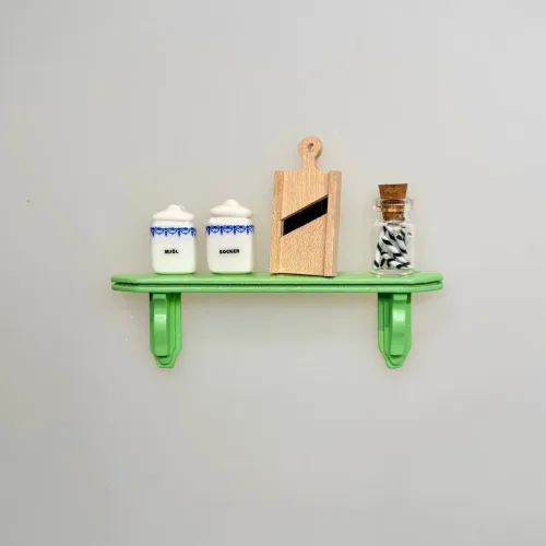 Miniature Hylde til Væg - Lysegrøn, lg, limegreen, 2934, grøn,hylde, svævehylde, miniature, hylde, af træ, træhylde, 1:12, miniature, møbler, dukkehus, ting, tilbehør, dukkemøbler, dukkehusmøbler, interiør, symbolsk, gave, sang, tale, sjov, gavekort, bryllup, konfirmation, rejse, indflyttergave, nisser, nissedør, nissemøbler, nissehus, nissebo, biti, ribe, sætterkasse, kikkasse, sjov, 2934, Miniature Porcelænskrukker Mel & Sukker
