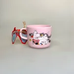 Mumi Kop - Mumi Familien Rosa, lyserød, mumi, familien, munifar, mumimor, snorkfrøkenen, lille my, kage, fødselsdag, filifjonke, hank, sød, fin, praktisk, lækker, gave, gaveide, børnekop, baby, shower, dåbsgave, rätt start, miljøgodkendt, fødevaregodkendt, sikker, biti, ribe