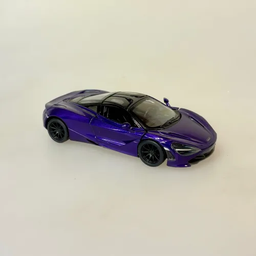 Modelbil Mclaren 720S Racer Midnatsblå, lilla, violet, mørkeblå, metallic, spider, formel 1, formel one, tacer, butterfly, døre, gti, old timer, old school, cool, hurtig, racer, racerbil, sportsvogn, benzin, fast car, modelbil, samler, mekaniker, kørekort, 18 år, symbolsk gave, gaveide, tillykke, drengerøv, drengebil, kontor, ungdom, biti, ribe, legendarisk, flot, sej, racerkører, le mans,