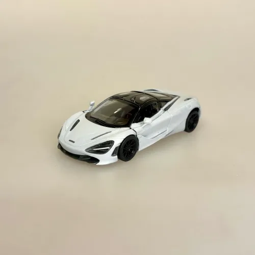 Modelbil Mclaren 720S Racer Silver, sølv, hvid, sølvhvid, metallic, spider, formel 1, formel one, tacer, butterfly, døre, gti, old timer, old school, cool, hurtig, racer, racerbil, sportsvogn, benzin, fast car, modelbil, samler, mekaniker, kørekort, 18 år, symbolsk gave, gaveide, tillykke, drengerøv, drengebil, kontor, ungdom, biti, ribe, legendarisk, flot, sej, racerkører, le mans,