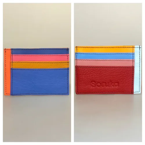 Unika Kortetui i Læder - Flerfarvet med Lomme blå, F Blå/Hindbær, farver, kulørt, little elephant, my wallit, italiensk, spansk, kortetui, kortholder, kortpung, lille, kompakt, credit cards, kreditkort, unisex, farveglad, særlig, speciel, flot, unika, kun en af hver, one of a kind, piger, damer, mænd, lomme, gave, gaveide, billig, lækker, skind, læder, pung, kort, cool, biti, ribe, vadehavet, 81047