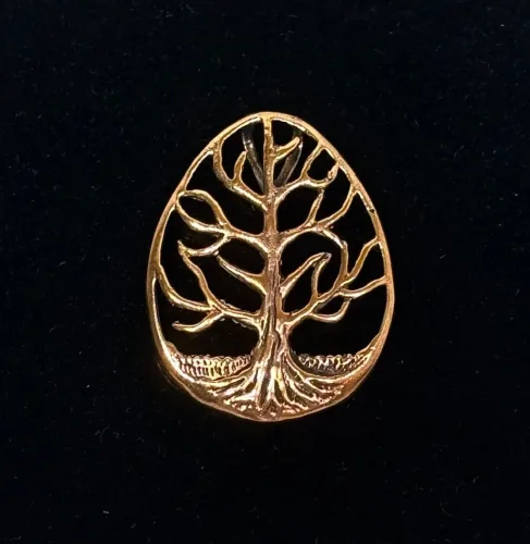 Vedhæng Bronze - Livets Træ Yggdrasil Dråbeformet, np, 05-328-5, ovalt, dråbe, stort, gylden, kobber, dråbe, som et strejf af en dråbe, ,Vikinge vedhæng sølv - Livets træ Yggdrasil lille oval, Vikinge Vedhæng sølv - Livets træ Yggdrasil, vikingesmykker, vikingsmykker, livstræet, ask, ygdrasil, yggdrassil, asatro, sølvvedhæng, sølvsmykke, kædevedhæng, freja, nordisk mytologi, asgård, udgård, midgård, museumssmykker, museums smykker, kopi smykker, fund, kopier af fund, ribe, biti,