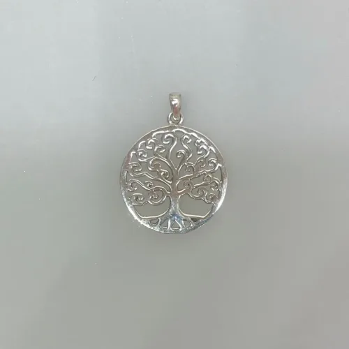 Vedhæng i Sølv - Livets Træ Yggdrasil med Snirklet Krone M, Vikingevedhæng i sølv - Livets træ Yggdrasil med snirklet krone - flad, Vikingevedhæng i sølv - Livets træ Yggdrasil med snirklet krone - flad, livstræ, livstræet, feminint, smukt, enkelt, stilligt, originalt, ægte, sterling sølv, sølv, sølvsmykke, vikingesmykker, vikinger, vikingesmykke, vikingevedhæng, vikingetid, nordiske guder, nordisk tro, mytologi, aser, asatro, asettro, museumssmykker, museums, smykker, fund, kopismykke, kopismykker, biti, ribe, ansgar, dagmar, vadehavet, ældste, middelalder