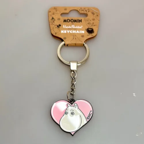Nøglering - Mumi i Lyserødt Hjerte, rosa, mumi, moomin, hjerte, cute, Moomin123E, love, metalnøglering, emalje, emaljeret, kvalitet, lækker, taskepynt, gave, gaveide, konfirmation, konfirmand, mumiting, mumidalen, moomin, biti, ribe