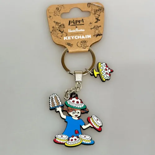 Nøglering - Pippi Langstrømpe med Kager, pippiting, pippinøglering, pippi123A, fødselsdag, kager, kalas, bager, konditor, den store bagedyst, symbolsk, konfirmation, konfirmand, elsker, at, gave, ide, penge, asrid lindgren, stærk, god, sød, biti, ribe, metalnøglering, emaljeret, kulørt, farverig, flot,