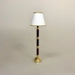 Miniature Gulvlampe Brun og Guld med Hvid Skærm, 8025L, LED, batteri, ledningsfri, standerlampe, gulvlampe, retro, symbolsk, gave, lampe i gave, gavekort, lampekøb, miniature, 1:12, dukkehus, tilbehør, ting til, dukkehuset, lamper, belysning, batteri, nisser, nissehus, nissebo, nissedør, hygge, julekrybbe, julelandskab, mini, lamper, biti, ribe