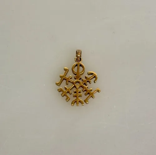 Bronze Vedhæng Vegvisir Åben, kompas, vikingekompas, vejviser, amulet, symbol, 05-311-13, gylden, bronze, smykke, vedhæng, pendant, vikinger, vikingesmykke, heksetegn, ægte, original, fund, runeristning, rejse, rejseamulet, lykkebringende, finde vej, gamle, guder, nordisk, mytologi, tro, aser, asatro, guder, vikingefund, museumssmykker, biti, ribe, dansk,