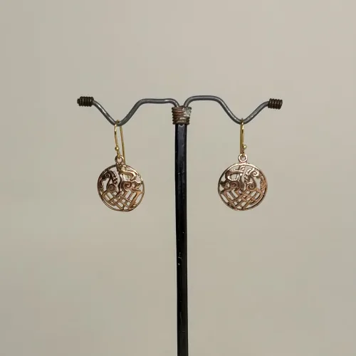 Bronze Vikingeøreringe - Odins Hest Sleipner Flet, hest, slejpner, sleipner, sleipnir, odins, otte ben, ottebenet, hurtig, magisk, vikingesmykker, vikinge, vikingeøreringe, keltisk flet, runde, gyldne, bronze, fund, kopi, ægte, original, fabeldyr, aser, asatro, mytologi, gamle, guder, danmark, dansk, danefæ, biti, ribe, 239-30