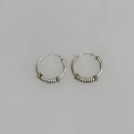 Creoler i Sølv Ø 15 mm med Glat Bevikling, BLT, SØ 051-1, små, enkle, ægte, sølv, sterling, 925, billibe, tilbud, value, kvalitet, Bevikling, simple, enkle, stilede, stilige, små, specielle, cool, hoops, runde, ægte, sølv, sterling, 925, bali, old school, maanesten, pico, billige, sølvøreringe, øreringe, stine a, enamel, cph, jane kønig, par, flotte, gaveide, gave, biti, ribe