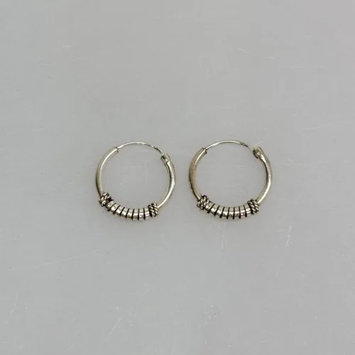 Creoler i Sølv Ø 15 mm med Glat Bevikling, BLT, SØ 051-1, små, enkle, ægte, sølv, sterling, 925, billibe, tilbud, value, kvalitet, Bevikling, simple, enkle, stilede, stilige, små, specielle, cool, hoops, runde, ægte, sølv, sterling, 925, bali, old school, maanesten, pico, billige, sølvøreringe, øreringe, stine a, enamel, cph, jane kønig, par, flotte, gaveide, gave, biti, ribe