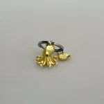 Nøglering Gylden Blæksprutte og Sneglehus, octopus, blæksprutte, havet, havdyr, ocean, ottearmet, havbiolog, marinebiolog, marine, symbolsk, biologi, biolog, nature, nytting, lækker,særlig, symbolsk, akvarium, blå planet, biti, ribe