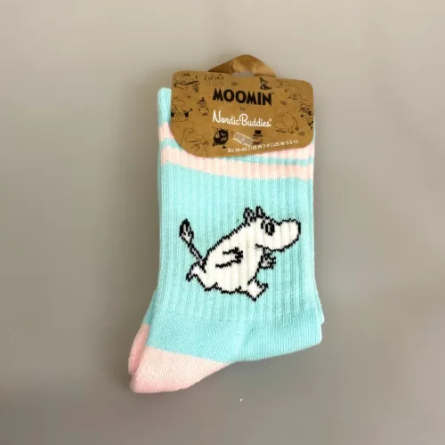 Strømper Sport - Mumi Running, løbe, jogging, turkis, pastelfarver, miami, california, beach, pastel, farver, soft, retro, 80'erne, vibes, strand, snorkfrøkenen, lucky, socks, retro, farver, sjove, herlige, humoristiske, gave, gaveide, camping, outdoor, life, hike, sportssokker, sportsstrømper, ankelsokker, bomuld, bomuldssokker, feminint, tøset, cute, love, rosa, pink, babypink, lyssrød, rosa, kærlighed, pigesokker, pige, dame, girly, mumitroldene, moomin, mumidalen, strømper, sokker, sommersokker, dame, damesokker, pigestrømper, sneakers, sneaker strømper, tegneserie, cartoon, sjove, søde, glade, kvalitet, god, lækker, holdbare, sokker, strømper, bomuld, bomuldsstrømper, bomuldssokker, sjove, motiv, kulørte, farverige, humoristiske, mumisokker, mumistrømper,, økologisk, holdbare, gave, gaveide, fan, stærk, sej, forbillede, konfirmationsgave, konfirmand, gaveide, gave, biti, ribe, nordic boddies,