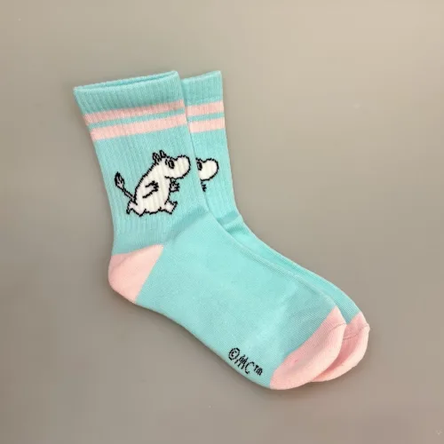Strømper Sport - Mumi Running, løbe, jogging, turkis, pastelfarver, miami, california, beach, pastel, farver, soft, retro, 80'erne, vibes, strand, snorkfrøkenen, lucky, socks, retro, farver, sjove, herlige, humoristiske, gave, gaveide, camping, outdoor, life, hike, sportssokker, sportsstrømper, ankelsokker, bomuld, bomuldssokker, feminint, tøset, cute, love, rosa, pink, babypink, lyssrød, rosa, kærlighed, pigesokker, pige, dame, girly, mumitroldene, moomin, mumidalen, strømper, sokker, sommersokker, dame, damesokker, pigestrømper, sneakers, sneaker strømper, tegneserie, cartoon, sjove, søde, glade, kvalitet, god, lækker, holdbare, sokker, strømper, bomuld, bomuldsstrømper, bomuldssokker, sjove, motiv, kulørte, farverige, humoristiske, mumisokker, mumistrømper,, økologisk, holdbare, gave, gaveide, fan, stærk, sej, forbillede, konfirmationsgave, konfirmand, gaveide, gave, biti, ribe, nordic boddies,