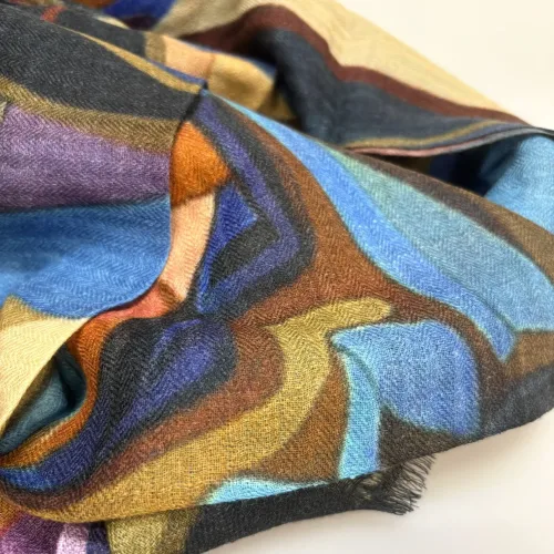 Tørklæde Let Vævet Merino - Aftenlys, raven, klare, mættede, farver, raven, merinould, blødt, let, tyndt, lunt, klassisk, lækkert, kvalitet, vævet, tryk, mønster, elegant, lady, eksklusivt, rund, fødselsdag, efterår, vinter, acvessoires, tilbehør, stola, sjal, uldent, ren, naturmateriale, high end, moderne, smukt, design, kunst, biti, ribe, fødselsdagsgave, jubilæum, gaveide, svigermor, mor, ældre, smart,