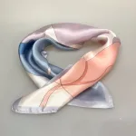 Silketørklæde Bandana Flower Pastel, pastelfarver, lyse, feminint, yndigt, friskt, ungdommeligt, girly, fint, rosa, lyslilla, fersken, laks, lyseblåt, turkis, sarte, farver, diskret, cute, poetisk, pastel, lyse, farver, elegant, sommerfugl