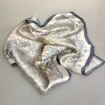 Silketørklæde Bandana Secret Garden, eventyr, magisk, yndigt, poetisk, pastel, lyse, farver, elegant,pegasus, alfe, bambi, hjort, sommerfult, feminint,
